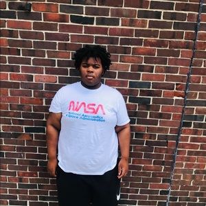 Meet your Posher, Lawson